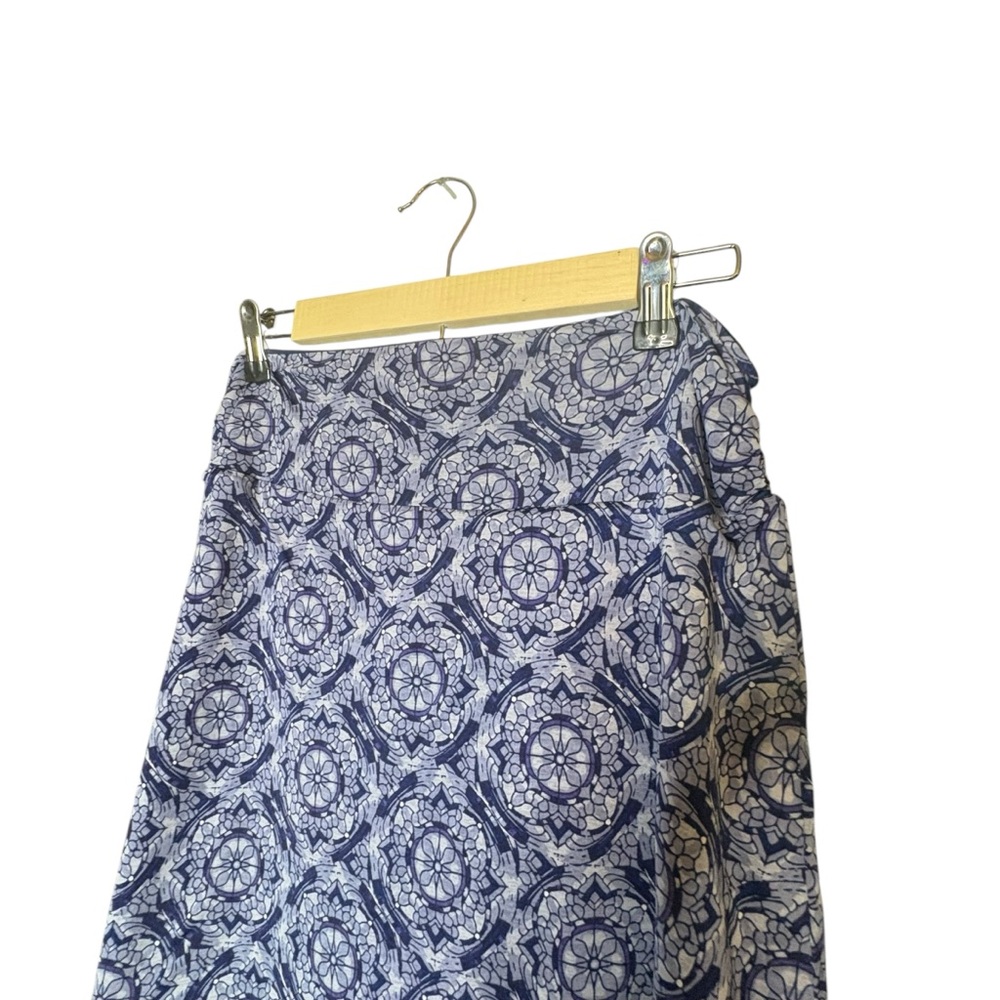 🔴5 for $40 SALE! 
Tranquility by Co. Clothing Blue Geometric Reversible Skirt S - Picture 3 of 7